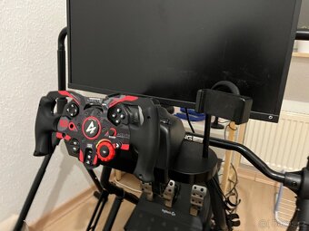 Herní cockpit - volant, vybavení - 4