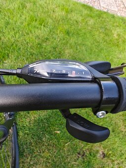 Prodám horské kolo Trek Marlin 4 (velikost L) - 4