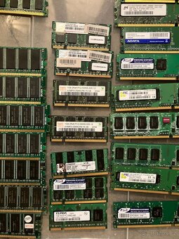 Paměti RAM do PC, typu DDR, DDR2 a DDR3, uvedená cena za vše - 4