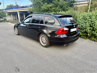 BMW 325i , E91 160 kW touring N52B25A - 4