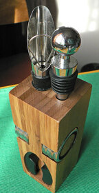 Popelníky, zapalovače, vinSet, žiletky, el.pilník, lék.nástr - 4