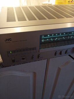 Retro JVC - 4