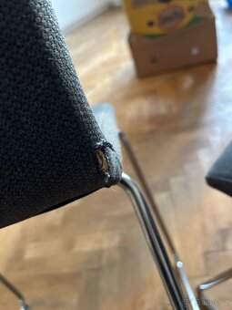 4 jídelní židle IKEA tmavě šedá, podnoži pochromované - 4