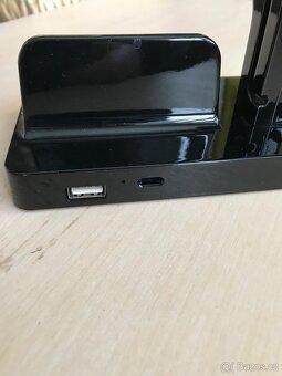 STOJÁNEK NA IPHON A WATCH - 4