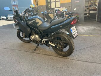 Sleva. Suzuki GS500 FU - 4