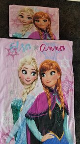 Dětské povlečení Frozen s Elzou a Annou - 4