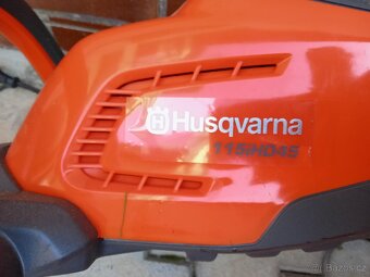 Zahradní sada Husqvarna - sekačka, plotostřih, teleskop pila - 4