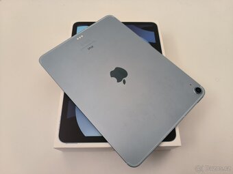 apple ipad air 4 Blue - 4