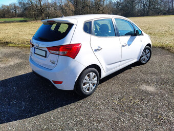 Hyundai IX20 1.4 crdi 66kW 2012 6st. manual po servisu - 4