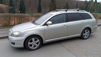 Toyota Avensis kombi T25 2.2D-4D 110 kW - 4