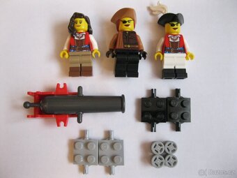 Lego piráti dělo a figurky pirátky - 4