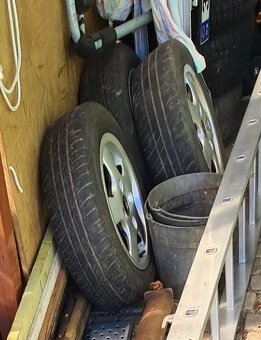 Thalia 1.4 i sedan- rudej ďábel - 4