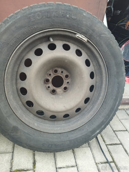 plechové disky se zimním pneu 215/60 R16 99H - 4