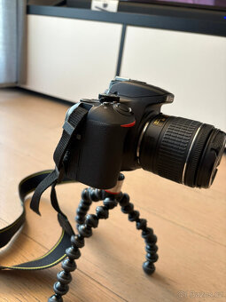 Téměř nepoužitý Nikon D5600 - komplet - 4
