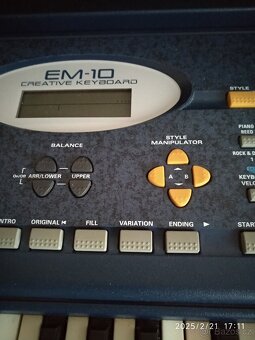 Roland EM-10 - 4
