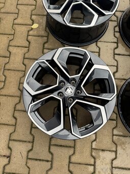 Alu kola originál Octavia RS R19 5x112 7,5x19 ET48 - 4