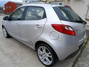 Mazda 2 1.3i 63 Kw 4 valec 64 Tis Km Nikdy nehavarováno - 4
