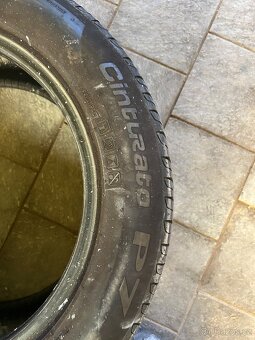 235/55/17 Pirelli Cinturato - 4
