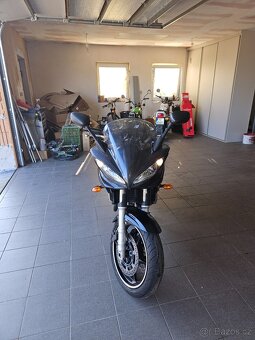 Yamaha Fzs 600 - 4