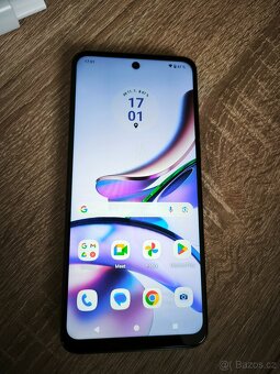 Motorola moto G13 4GB/128GB mobilní telefon 90Hz, model 2023 - 4