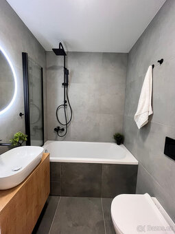 Pronájem bytu 2kk 43m2, sídliště Plešivec - 4
