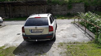 Škoda Octavia Scout - 4