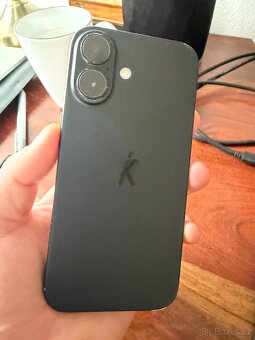 Iphone 16 256GB cerny. Rok stary. - 4