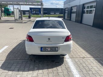 Peugeot 301 Allure - 4