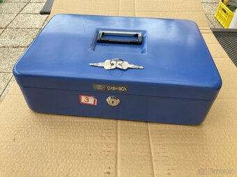 Pokladnička přenosná použitá za 300 kč - 4