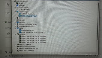 Starší herní notebook s dotykovou obrazovkou - 4