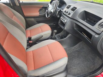 Škoda Fabia 1.2HTP 44kW najeto pouze 141 238km - 4