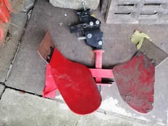 Prodám dvokolovou frézu mountfield. - 4