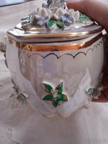 PORCELÁNOVÁ DÓZA - 4