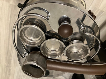 Prodám pákový kávovar Delonghi ECOV 311.BG - 4