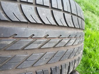 275/45 R21 - 4