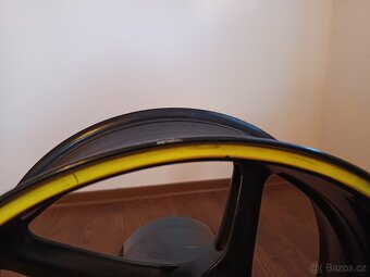 Zadní ráfek Yamaha R1 - 4