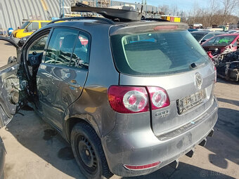 Volkswagen Golf V + 1.6 ( BSE ) 75kW r.2009 šedá LA7T na náh - 4