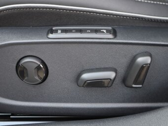 Koupím Volkswagen Arteon 2.0 TSI 206kw R-line - 4