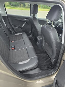 Prodám Peugeot 2008, 1,6 Benzim - 4