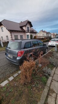 Prodám OPEL ASTRA H kombi - 4