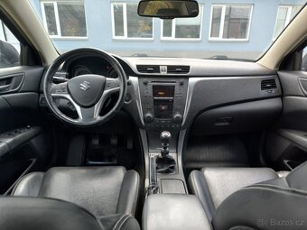 Suzuki Kizashi 2.4 131kW - 4
