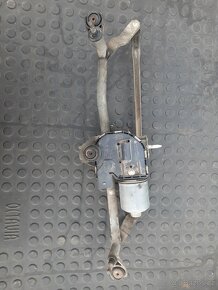 Motorek stěračů s táhlama touran - 4