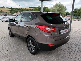 Hyundai ix35 2,0 CRDi 4WD,ČR,1MAJ,SERVISKA - 4