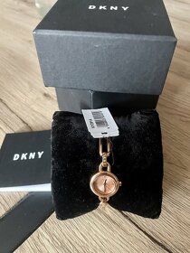 DKNY hodinky - 4