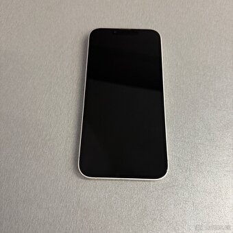 iPhone 13 128GB bílý, pěkný stav, 12 měsíců záruka - 4