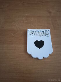 Pozůstatky ze svatby - 4