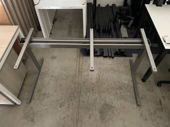 Kancelářský stůl Techo - 4