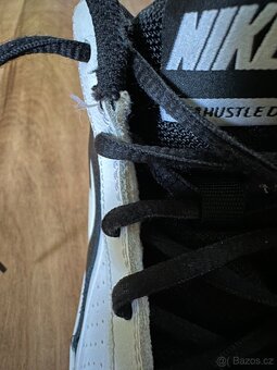Boty Nike team hustle D7 vel 38.5 - 4