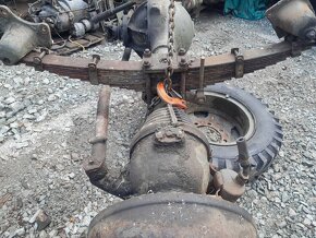 Praga V3S   nápravy - 4