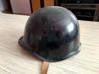 Vojenské přilby+ vojenské boty filcaky, vel.44 - 4